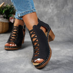 Botines Casual con Enrejado y Hebilla – Tacón Grueso