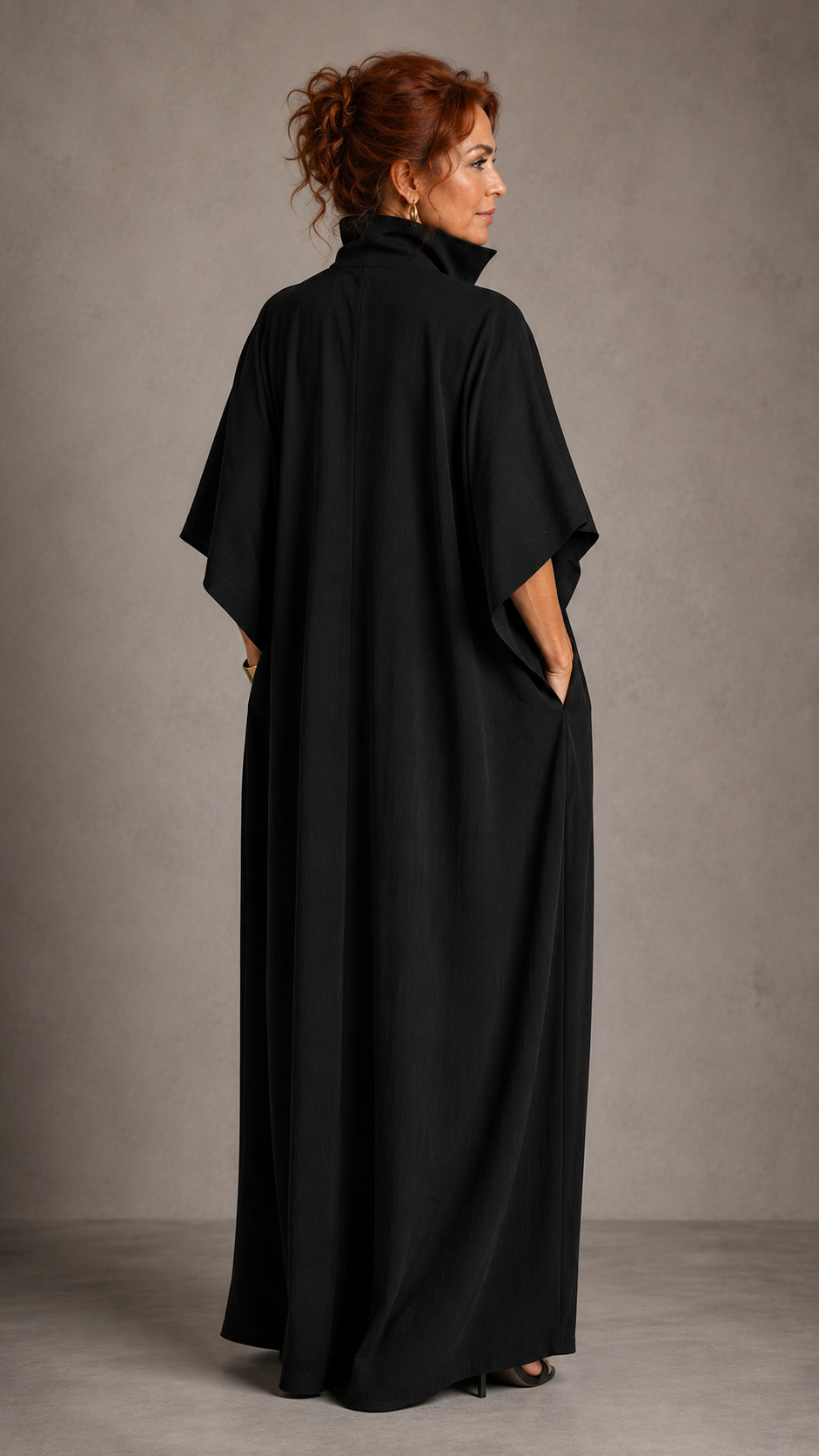 Vestido Maxi Negro Oversize con Mangas Estilo Kimono