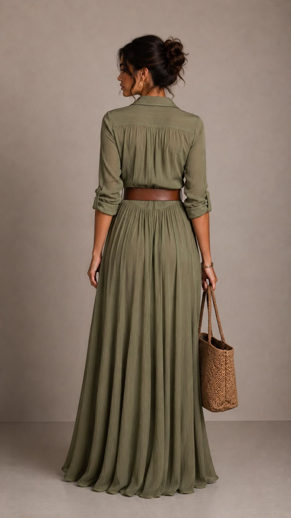Vestido maxi largo para mujer con cuello de solapa y mangas largas.